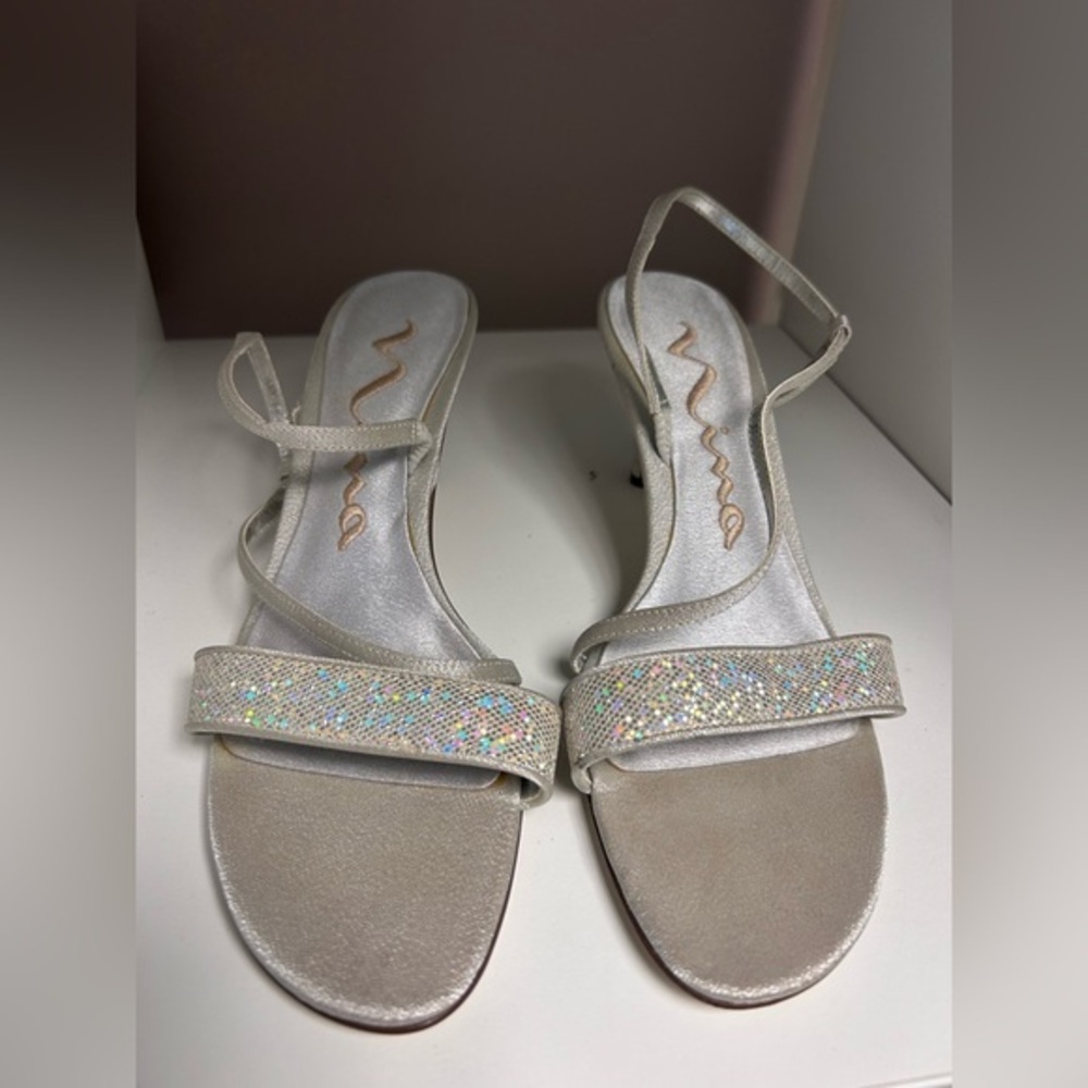 Nina Women's Glittering‎ Silver Heels